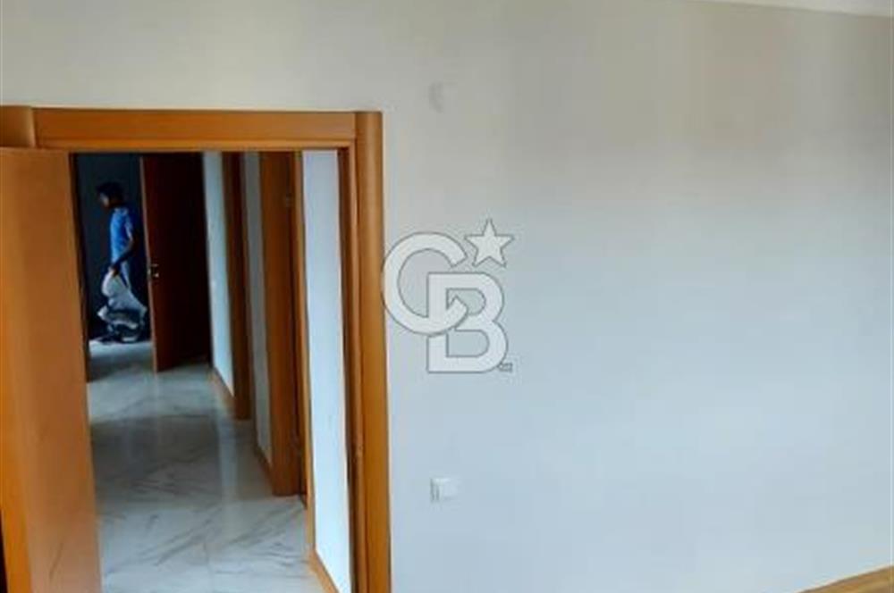 Kartal Petroliş Mah. Deniz manzaralı Lüx 3+1 Satılık