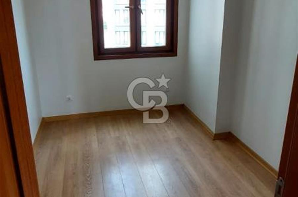 Kartal Petroliş Mah. Deniz manzaralı Lüx 3+1 Satılık