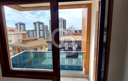 Kartal Petroliş Mah. Deniz manzaralı Lüx 3+1 Satılık