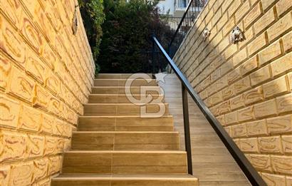 Foça Denizkentte Satılık Dubleks 4+1 Deniz Manzaralı Villa