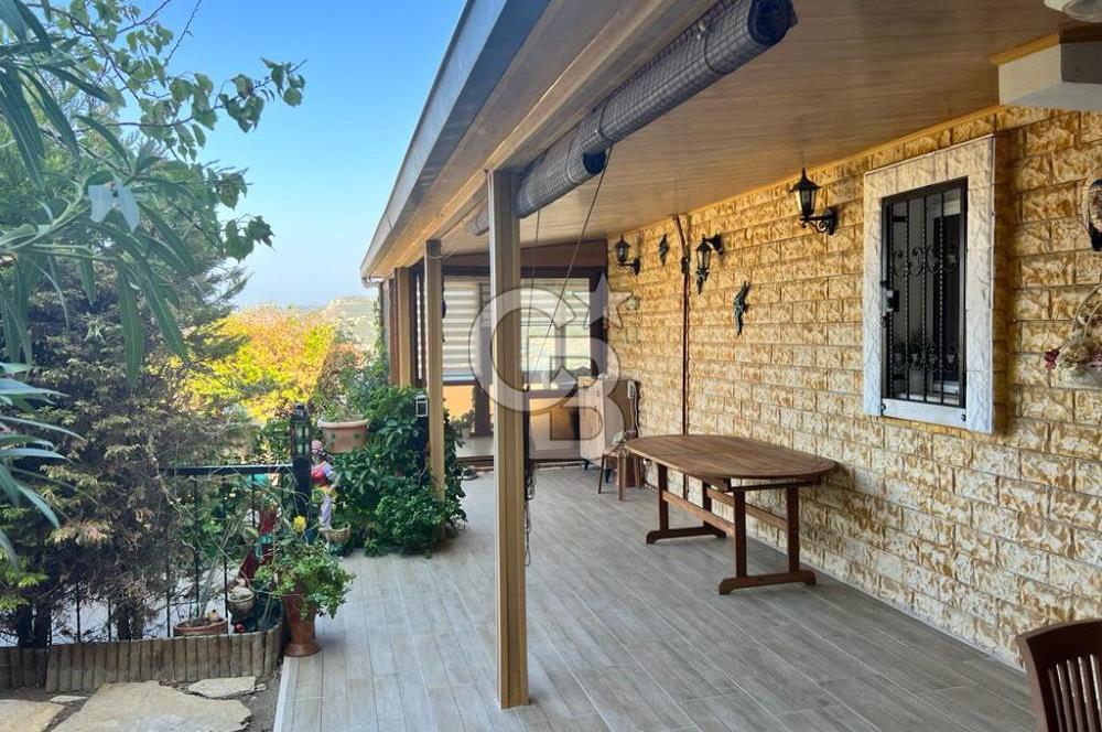 Foça Denizkentte Satılık Dubleks 4+1 Deniz Manzaralı Villa