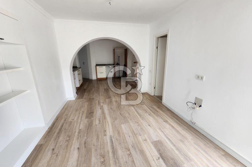 Tatil Huzurunda Denize Sıfır Kiralık Daire