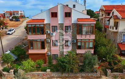 Datça — TAM MERKEZDE, BAHÇELİ & KAPALI BALKONLU 1+1 SATILIK DAİRE