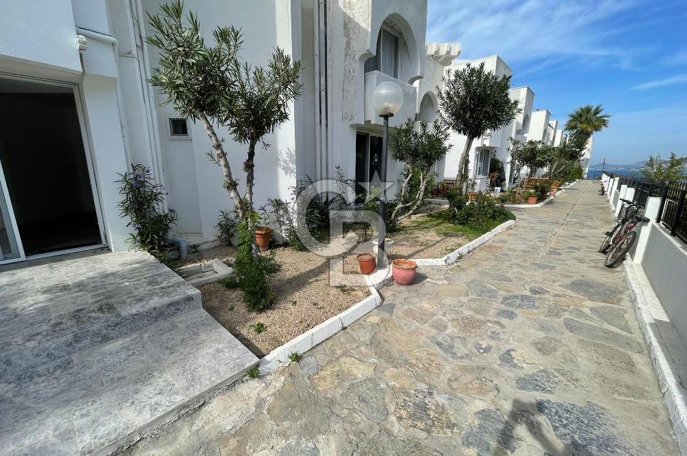 Tatil Huzurunda Denize Sıfır Kiralık Daire