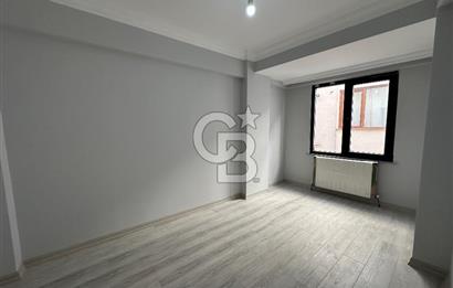 Küçükçekmece Sultan Murat Mh’de 1+1 Satılık Daire