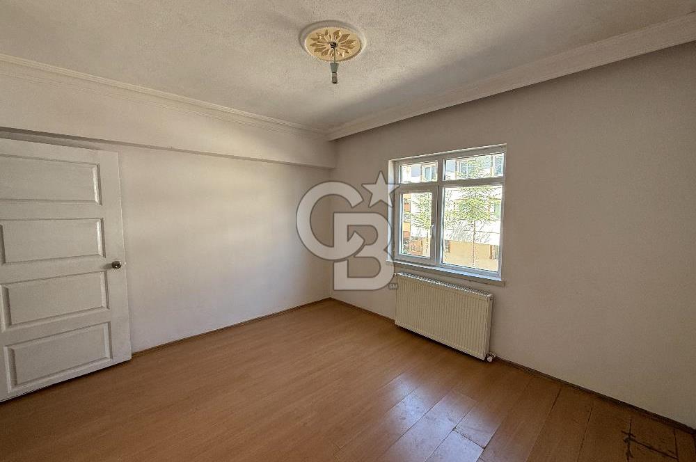 ETİMESGUT ALSANCAK'TA SATILIK ASANSÖRLÜ 2+1 ARAKAT DAİRE