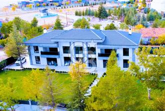 GÖLBAŞI HACIHASANDA 2216 m² ARSA ÜZERİNDE VİLLA/MALİKANE