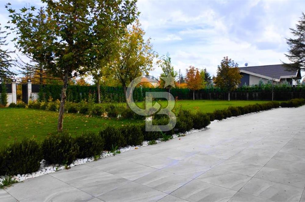 GÖLBAŞI HACIHASANDA 2216 m² ARSA ÜZERİNDE VİLLA/MALİKANE