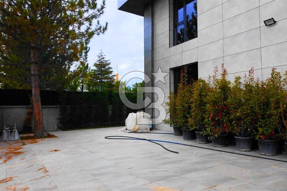 GÖLBAŞI HACIHASANDA 2216 m² ARSA ÜZERİNDE VİLLA/MALİKANE