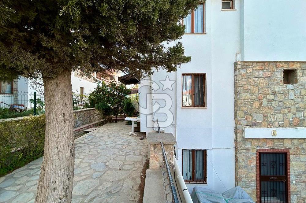 Datça — TAM MERKEZDE, BAHÇELİ & KAPALI BALKONLU 1+1 SATILIK DAİRE