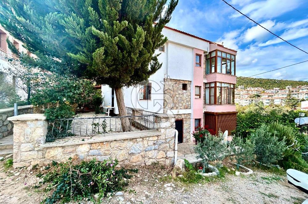 Datça — TAM MERKEZDE, BAHÇELİ & KAPALI BALKONLU 1+1 SATILIK DAİRE