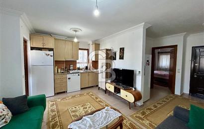 Datça — TAM MERKEZDE, BAHÇELİ & KAPALI BALKONLU 1+1 SATILIK DAİRE