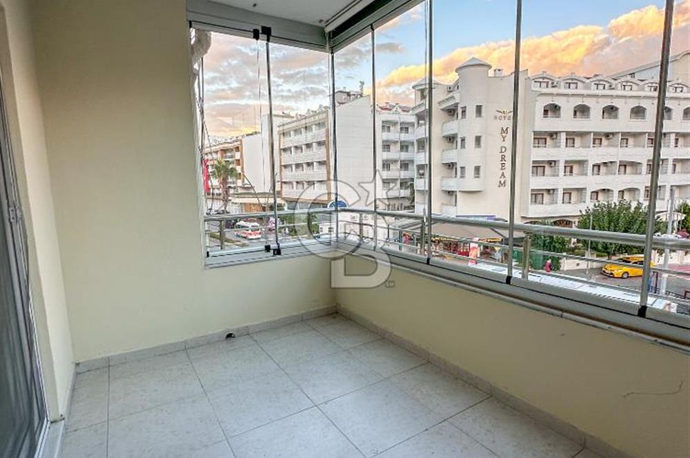 Marmaris Siteler'de Deniz Manzaralı Kiralık Daire