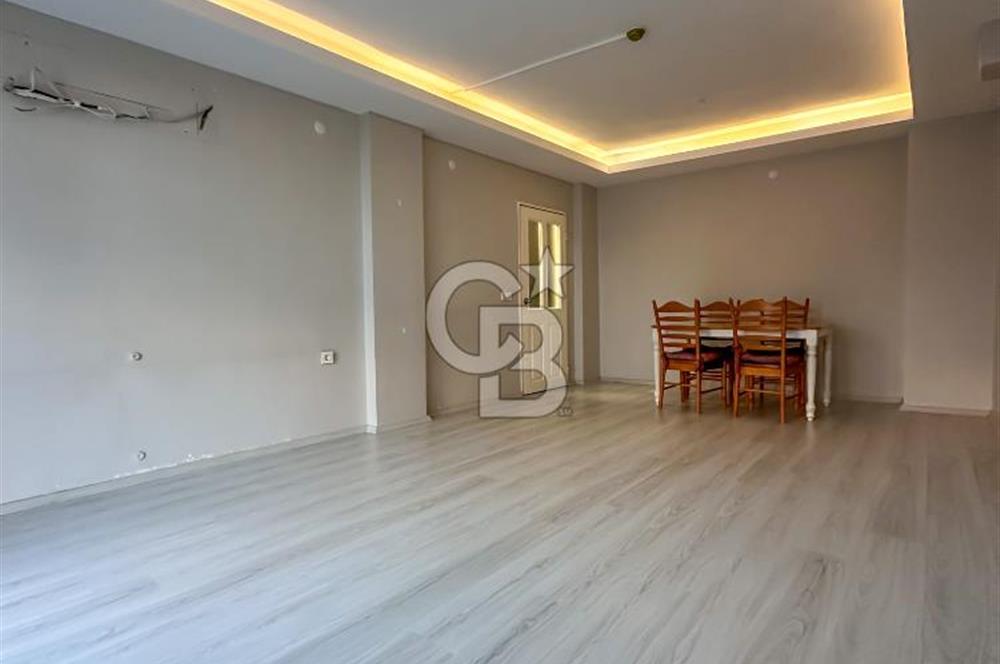 Marmaris Siteler'de Deniz Manzaralı Kiralık Daire