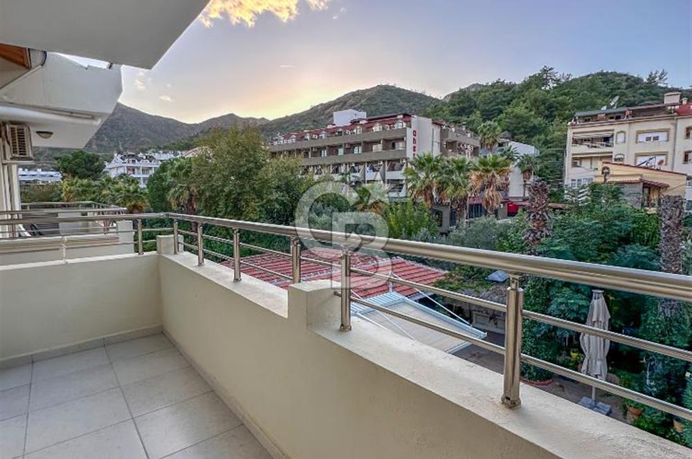 Marmaris Siteler'de Deniz Manzaralı Kiralık Daire