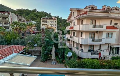 Marmaris Siteler'de Deniz Manzaralı Kiralık Daire