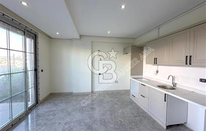 Kuşadası Değirmendere’de Bahçeli, Havuzlu Sitede Kiralık Daire