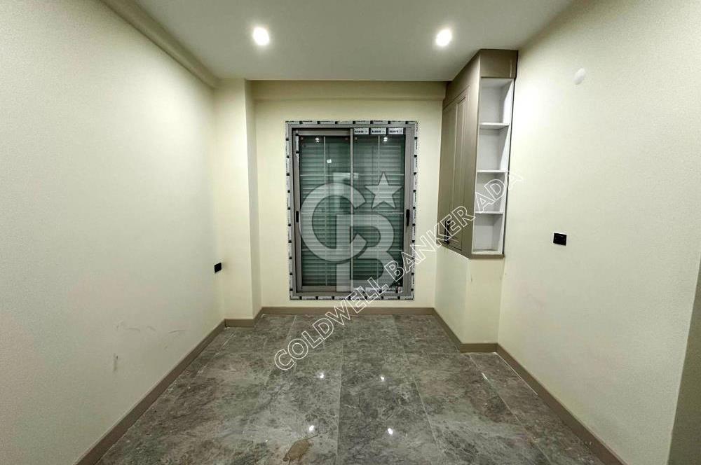 Kuşadası Değirmendere’de Bahçeli, Havuzlu Sitede Kiralık Daire