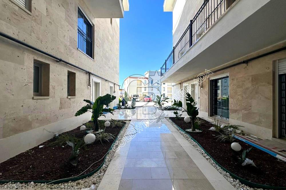 Kuşadası Değirmendere’de Bahçeli, Havuzlu Sitede Kiralık Daire