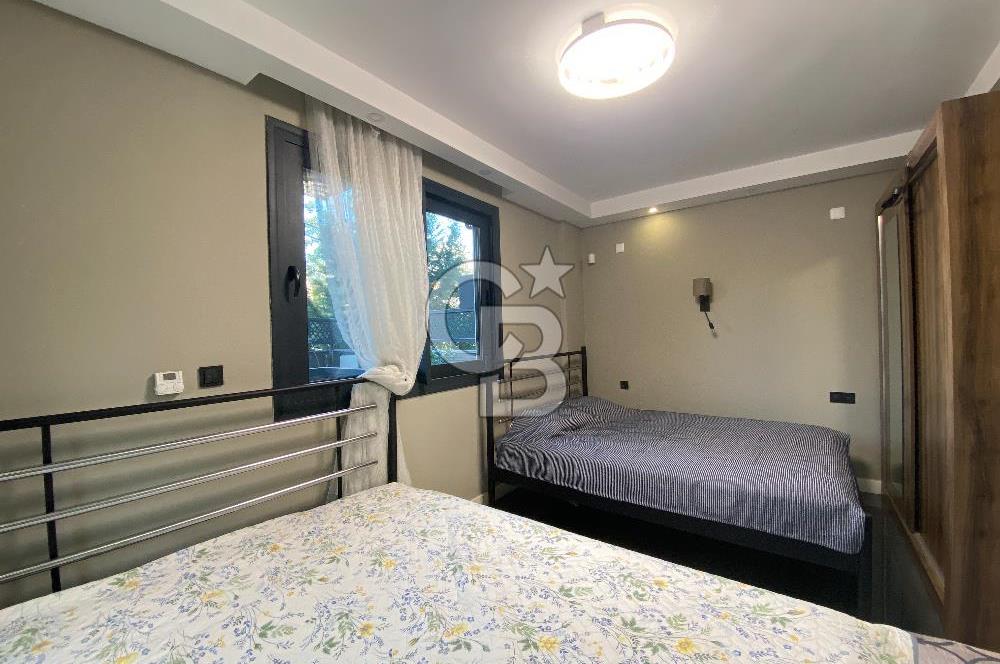 Denize Sıfır, Sonsuzluk Havuzlu, 431 m² Tripleks Lüks Villa – Yaz Kış Yaşanabilir Sahil Evi