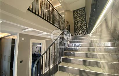 Denize Sıfır, Sonsuzluk Havuzlu, 431 m² Tripleks Lüks Villa – Yaz Kış Yaşanabilir Sahil Evi