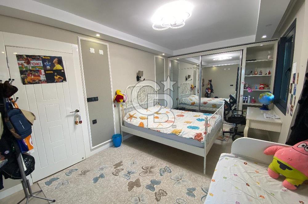 Denize Sıfır, Sonsuzluk Havuzlu, 431 m² Tripleks Lüks Villa – Yaz Kış Yaşanabilir Sahil Evi