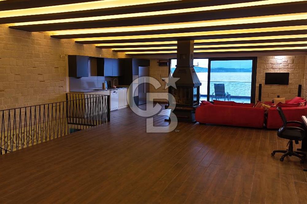 Denize Sıfır, Sonsuzluk Havuzlu, 431 m² Tripleks Lüks Villa – Yaz Kış Yaşanabilir Sahil Evi