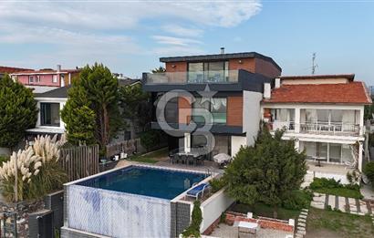 Denize Sıfır, Sonsuzluk Havuzlu, 431 m² Tripleks Lüks Villa – Yaz Kış Yaşanabilir Sahil Evi