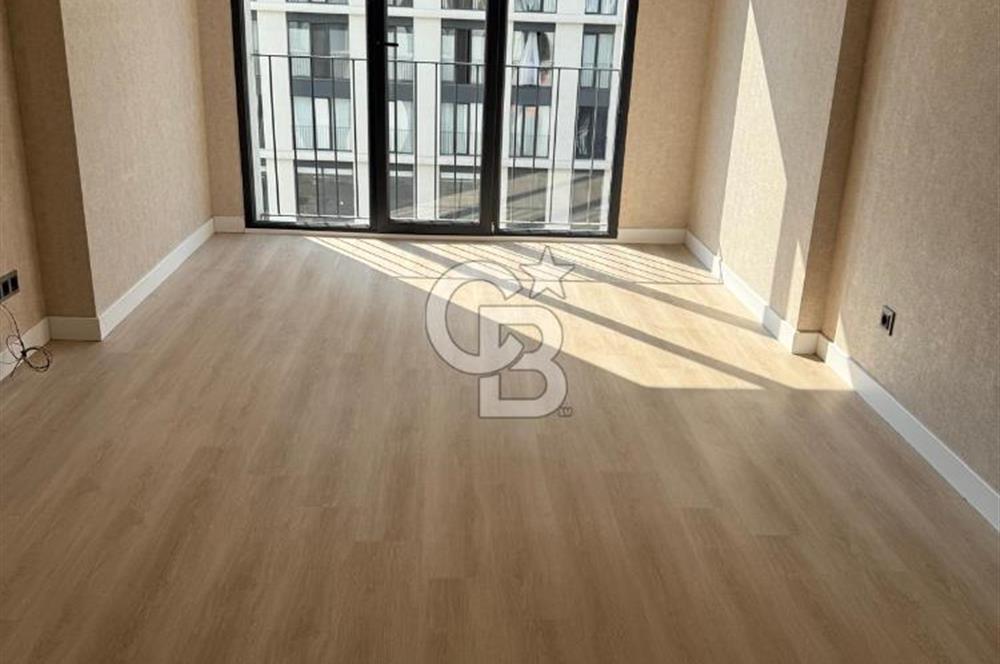 FİNANS MERKEZİNE KOMŞU QUATTRO İSTANBUL SİTESİ SATILIK 2+1 DAİRE