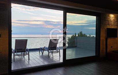 Denize Sıfır, Sonsuzluk Havuzlu, 431 m² Tripleks Lüks Villa – Yaz Kış Yaşanabilir Sahil Evi