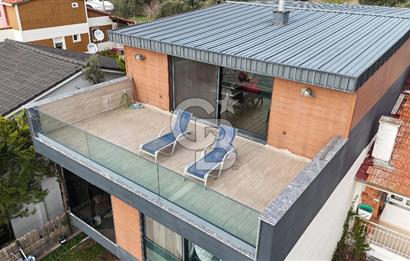 Denize Sıfır, Sonsuzluk Havuzlu, 431 m² Tripleks Lüks Villa – Yaz Kış Yaşanabilir Sahil Evi