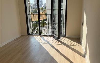 FİNANS MERKEZİNE KOMŞU QUATTRO İSTANBUL SİTESİ SATILIK 2+1 DAİRE