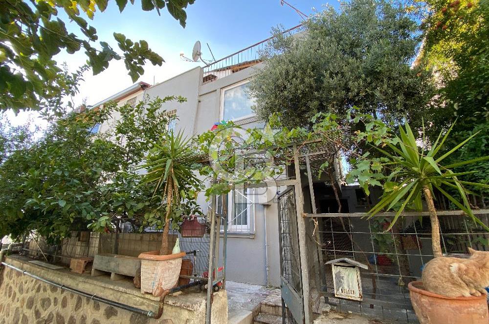 Çiğli Evka2 nin en gözde yerinde satılılık dubleks  müstakil ev