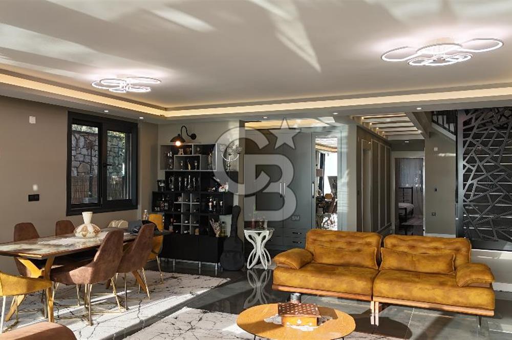Denize Sıfır, Sonsuzluk Havuzlu, 431 m² Tripleks Lüks Villa – Yaz Kış Yaşanabilir Sahil Evi