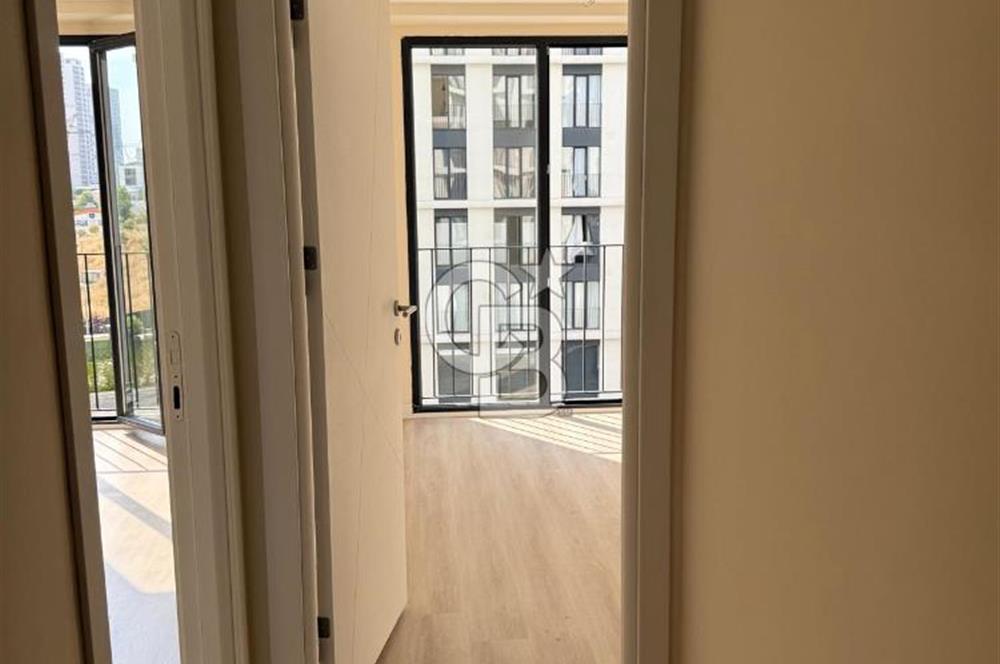 FİNANS MERKEZİNE KOMŞU QUATTRO İSTANBUL SİTESİ SATILIK 2+1 DAİRE