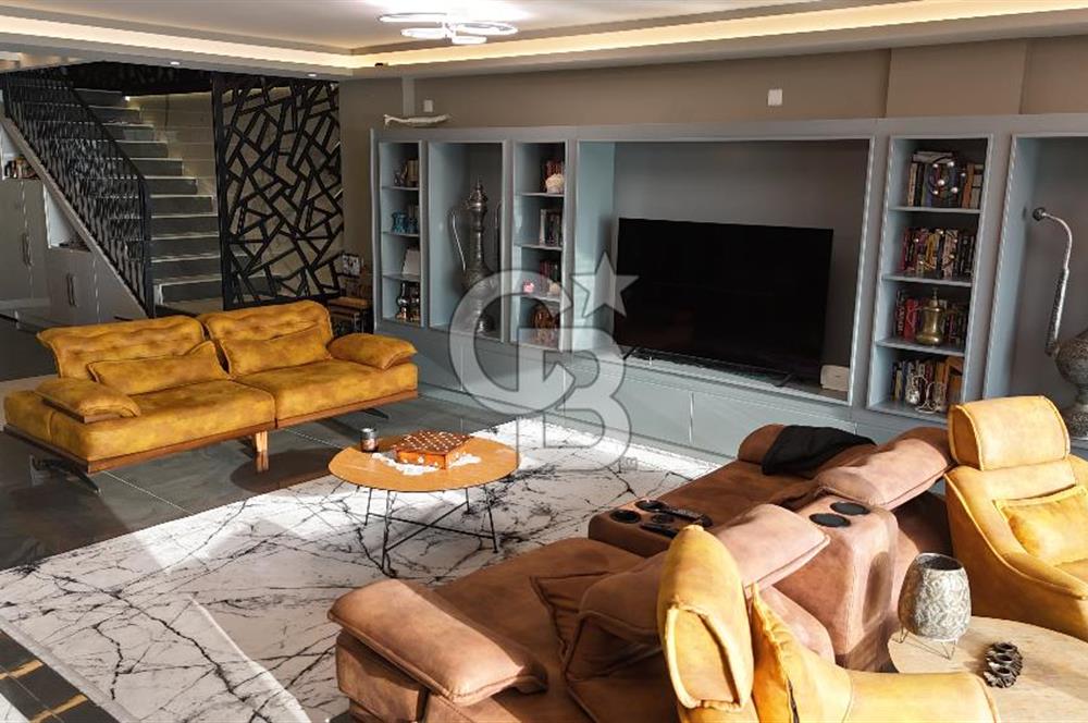 Denize Sıfır, Sonsuzluk Havuzlu, 431 m² Tripleks Lüks Villa – Yaz Kış Yaşanabilir Sahil Evi