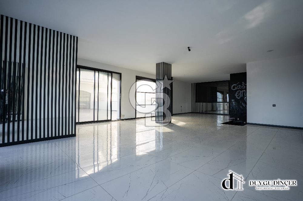 GÜZELBAHÇEDE DENİZE BİRİNCİ SIRA KİRALIK 420m2 İŞ YERİ