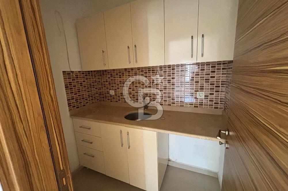 Bodrum, Oasis Avm Karşısı Kiralık Anayol Üzeri Üst Kat Ofis