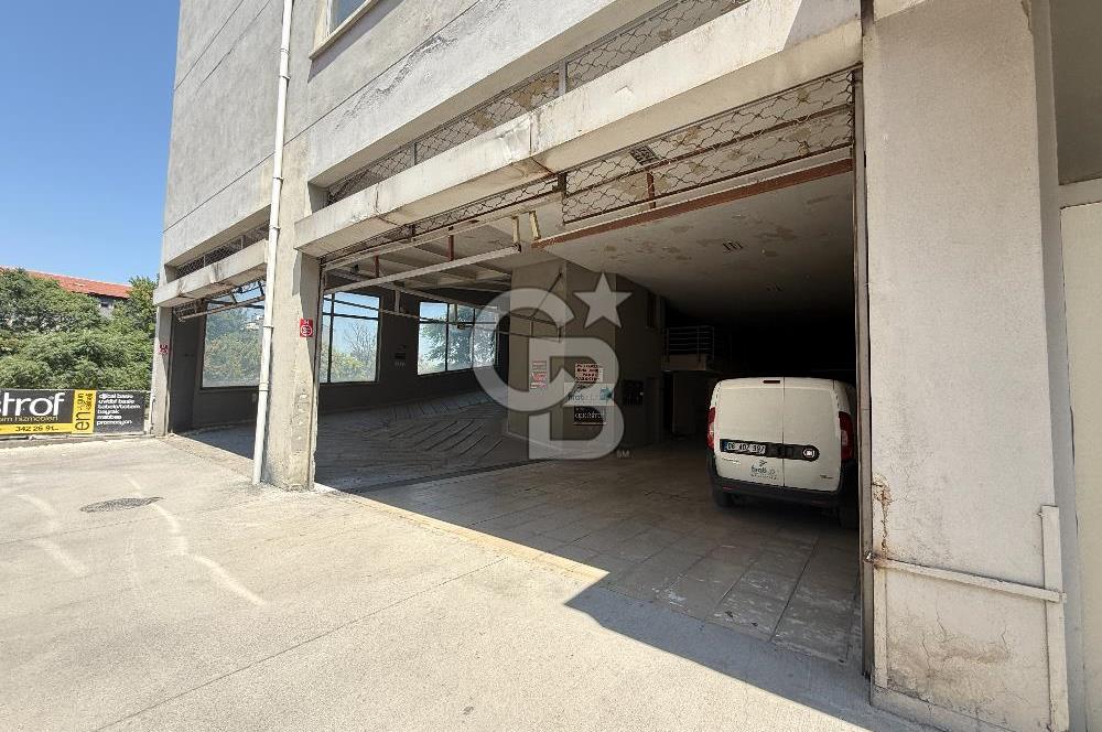 UĞURLU İŞ MERKEZİ 2.KATTA SATILIK 300 M² İŞYERİ