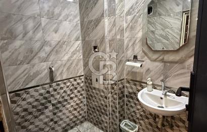 UĞURLU İŞ MERKEZİ 2.KATTA SATILIK 300 M² İŞYERİ