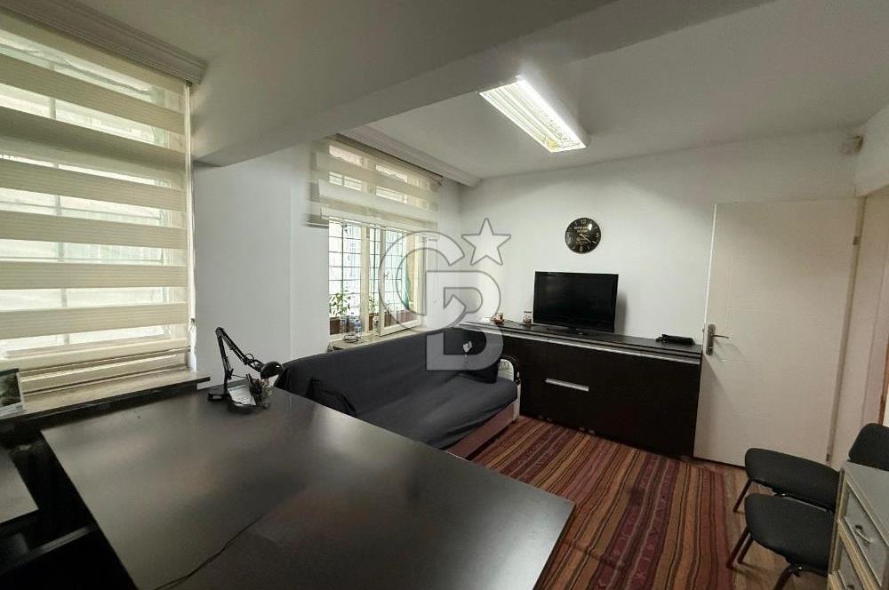ÇANKAYA ATAKULEYE KOMŞU, MERKEZİ KONUMDA SATILIK 2+1 OFİS/DAİRE
