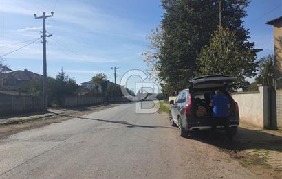 Sakarya Hendek Yeşilyurt'ta Tek Tapu Satılık 2702 m2 İmarlı Arsa