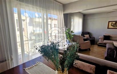 Balçova Fevzi Çakmak’ta Merkezi Konumda Geniş 2+1 Daire