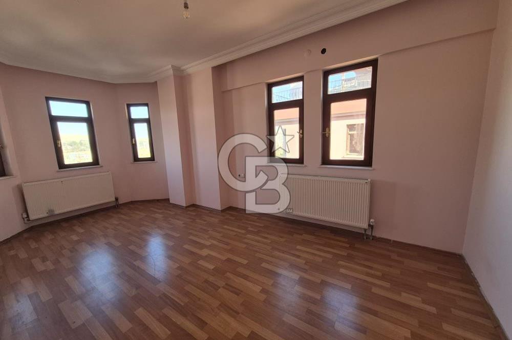 MAMAK LALAHAN KARŞIYAKA MAH. SİTEDE 5+2 SATILIK DAİRE
