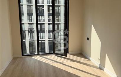 FİNANS MERKEZİNE KOMŞU QUATTRO İSTANBUL SİTESİ SATILIK 2+1 DAİRE