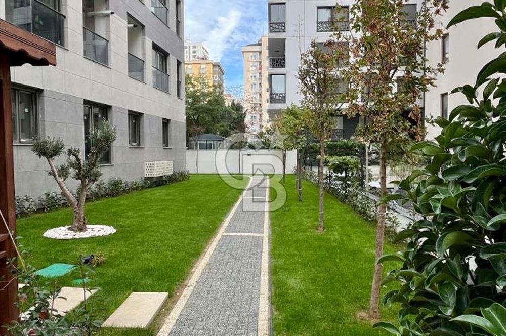 Caddebostan'da güvenlikli yemyeşil site içinde2+1 sıfır daire