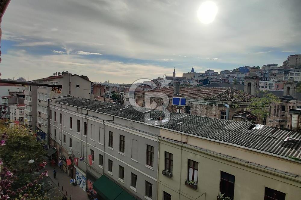  BEYOĞLU BOĞAZKESEN CADDESİNDE - SATILIK 2+1 YÜKSEK TAVANLI DAİRE 