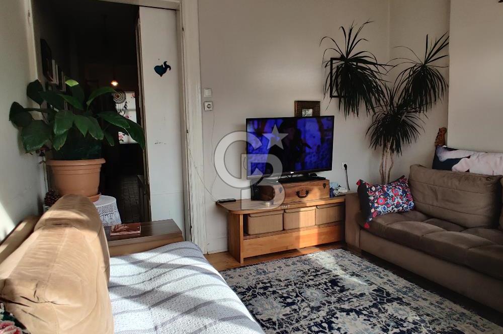  BEYOĞLU BOĞAZKESEN CADDESİNDE - SATILIK 2+1 YÜKSEK TAVANLI DAİRE 