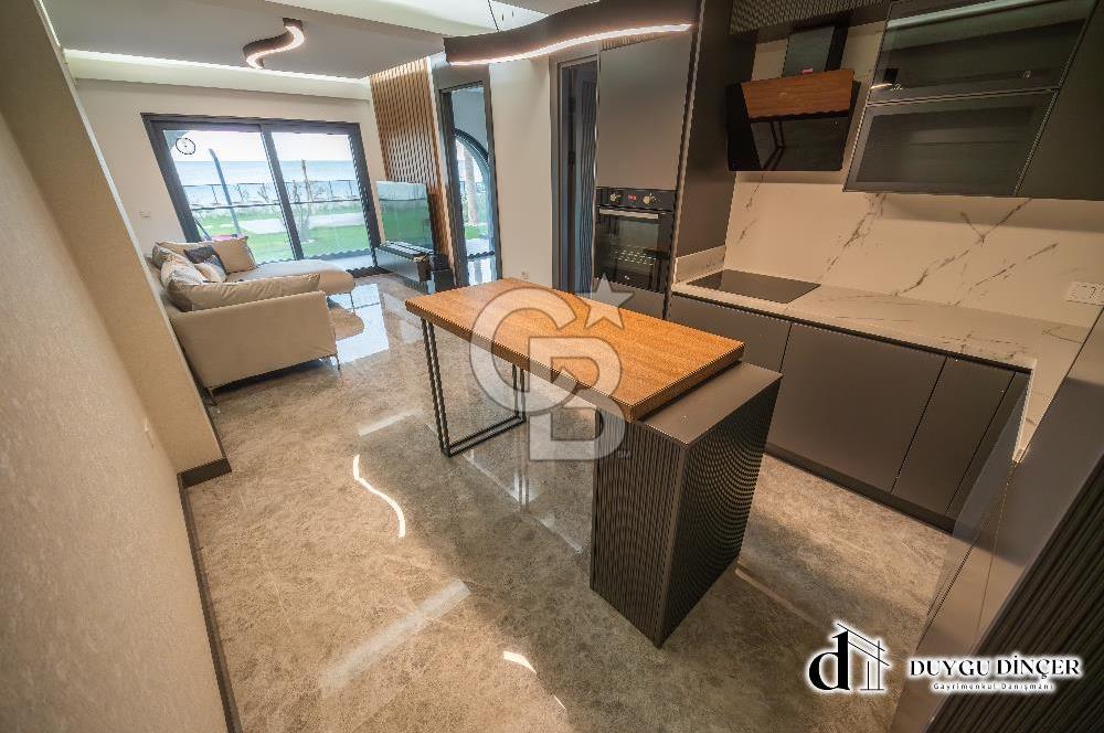 URLA KALABAK MOBİLYALI KİRALIK DENİZE SIFIR 2+1 + PLUS DAİRE