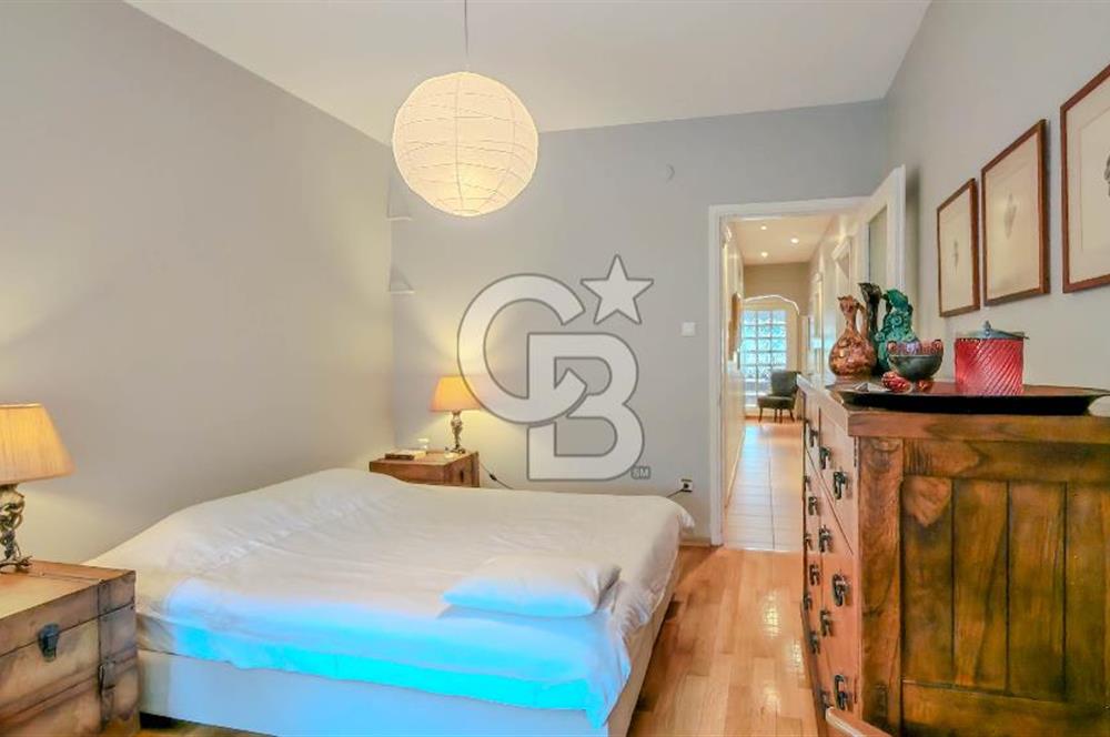 ETİLER'DE METROYA KOMŞU YENİLENMİŞ SATILIK DAİRE